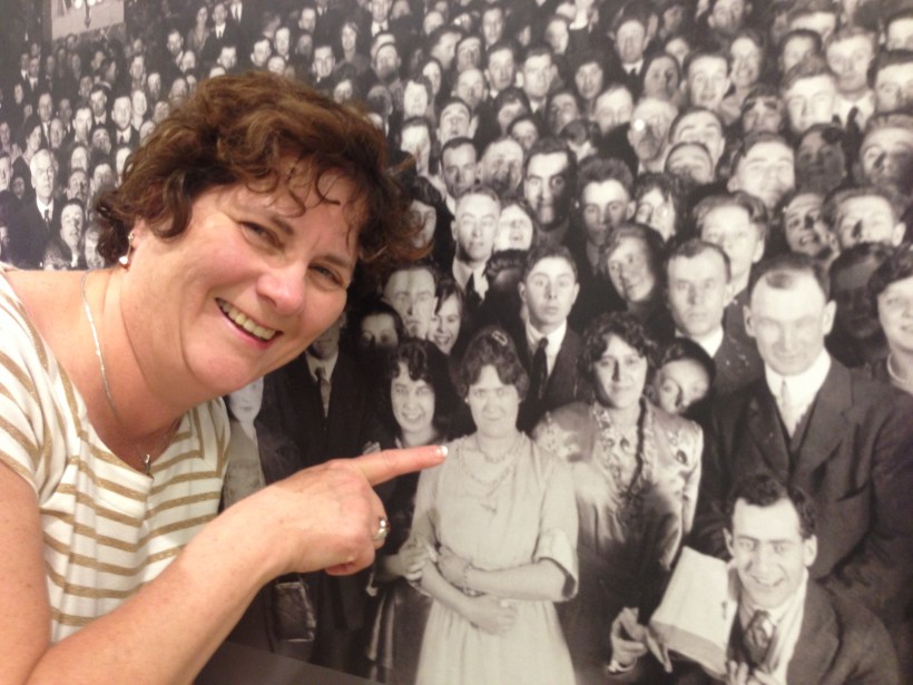 Margo and doppelgänger 8510 Copyright Shelagh Donnelly